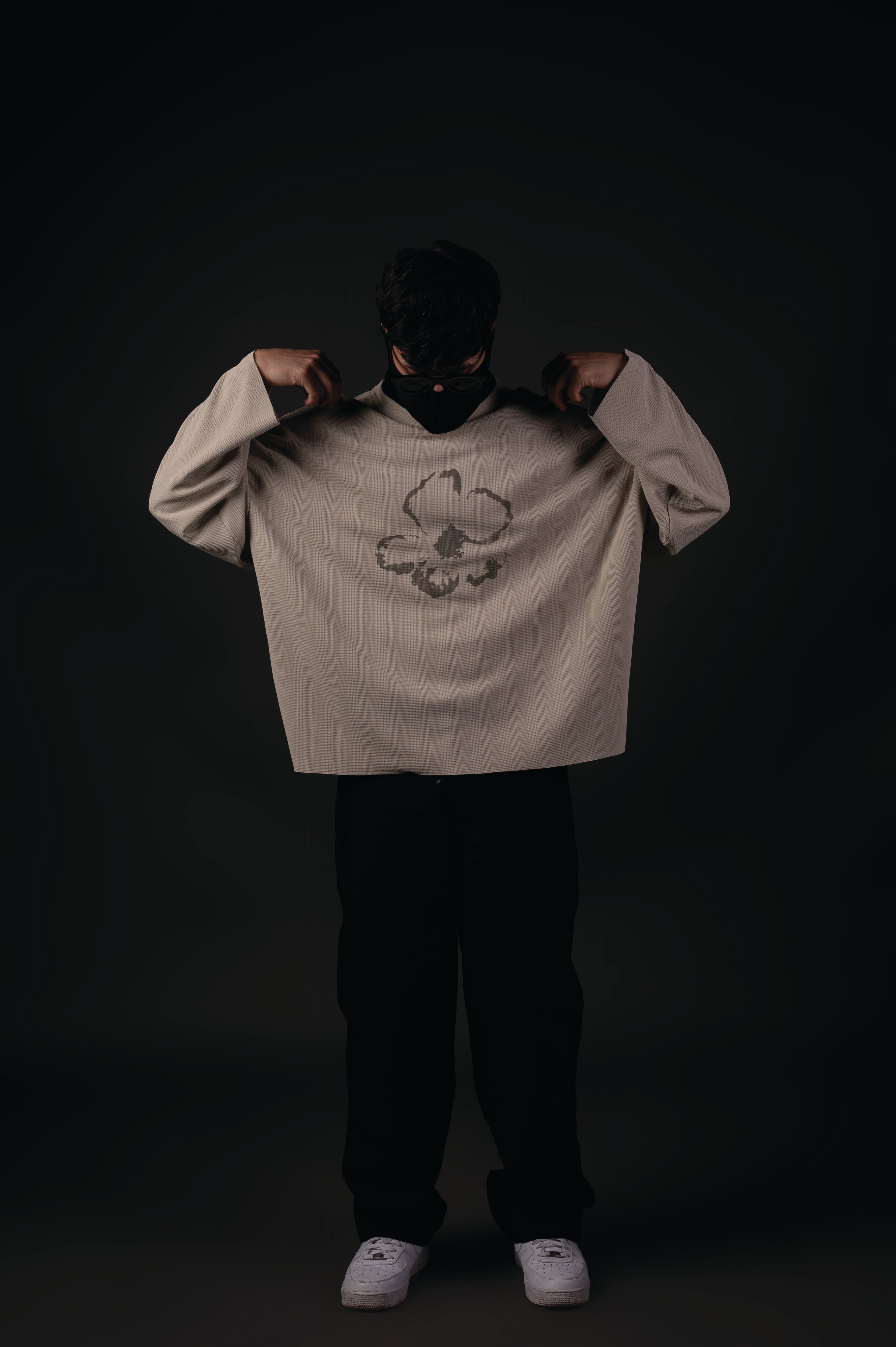 ALL WE NEED IS MONEY - GREIGE