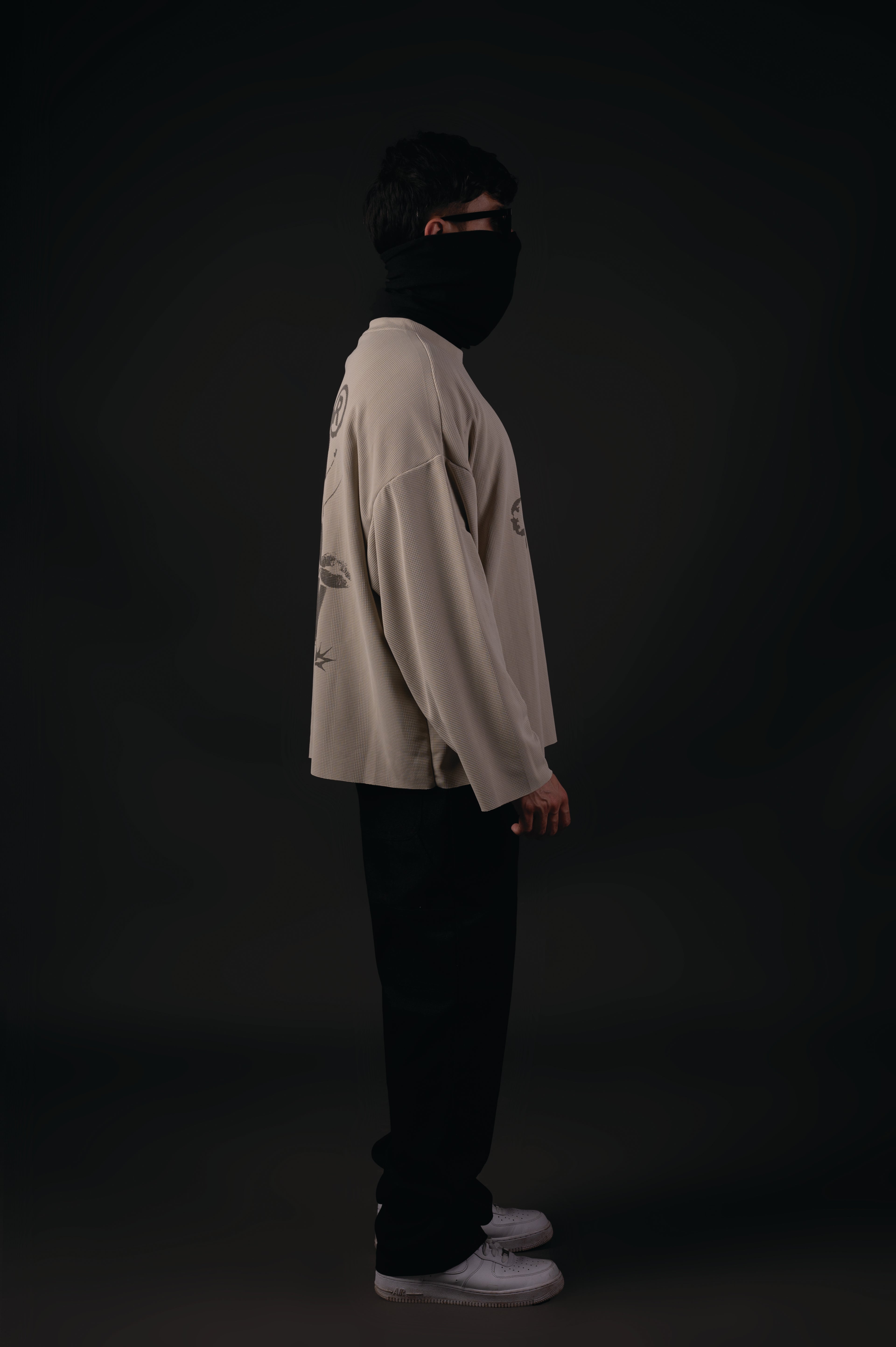 ALL WE NEED IS MONEY - GREIGE