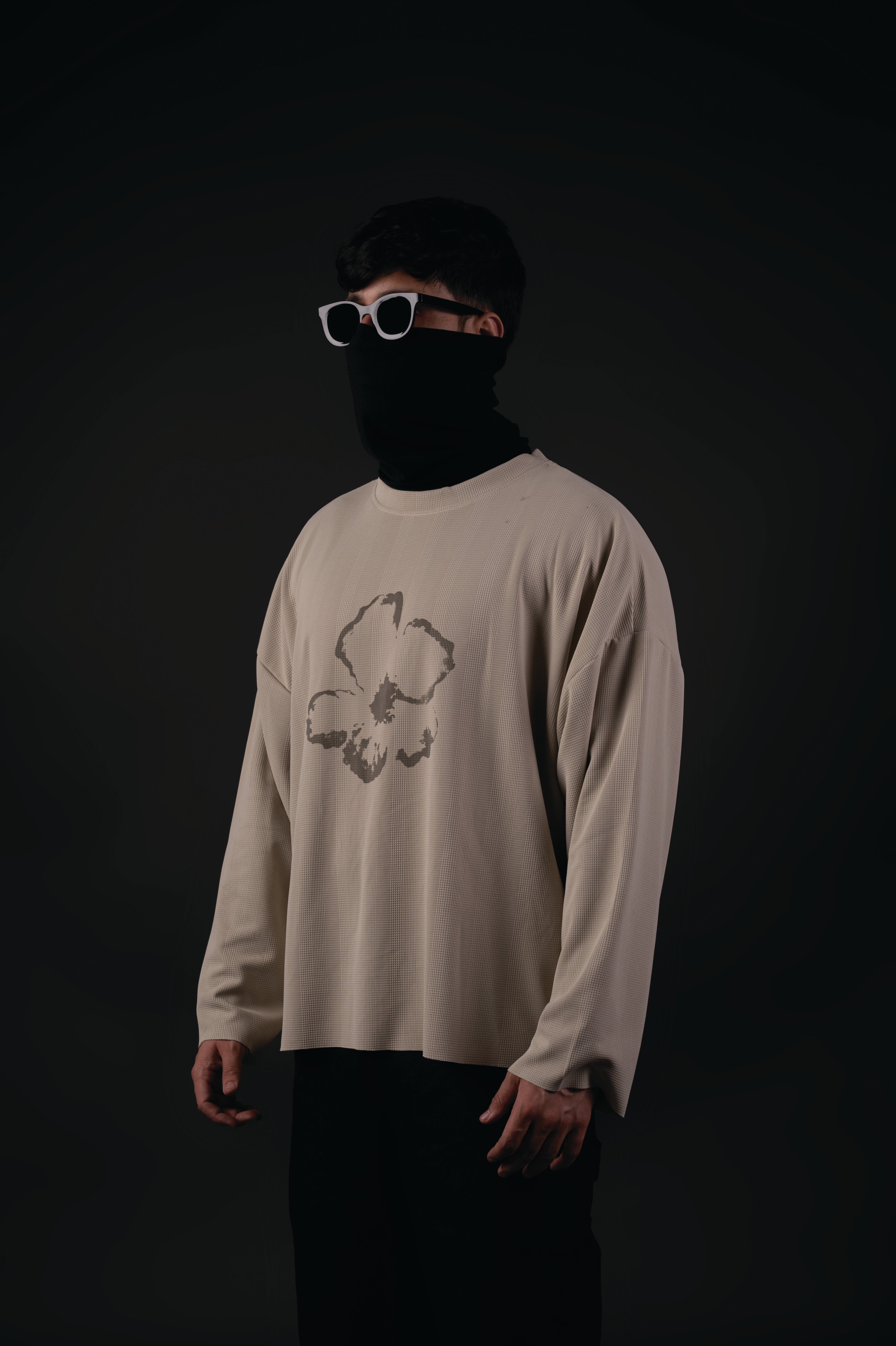 ALL WE NEED IS MONEY - GREIGE