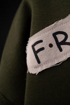 FRIENDS OLIVE